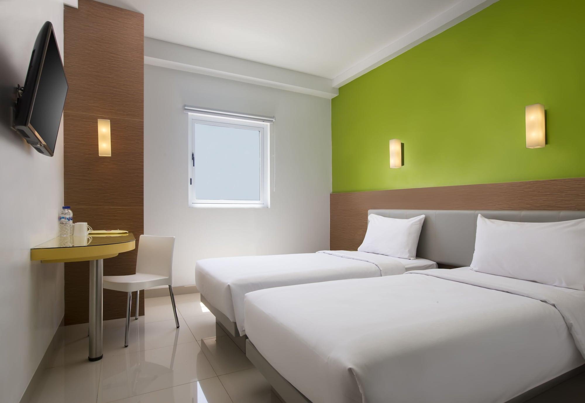 อมาริส โฮเต็ล เอมบง มาลัง สุราบายา Hotel ภายนอก รูปภาพ